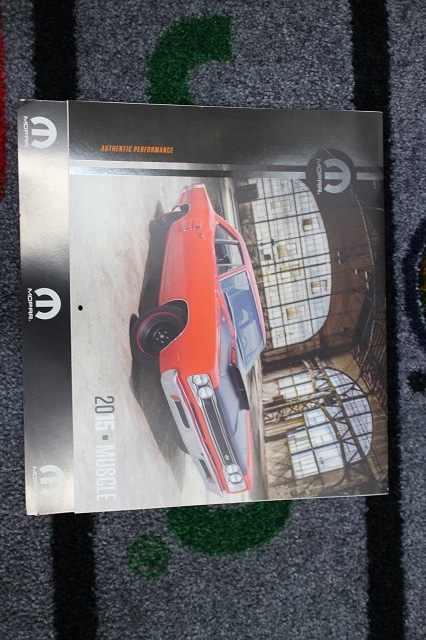 インテリア等へ 汎用 Mopar オフィシャル品 マッスル 15年 カレンダー ダッジ ジープ クライスラ アメ車の専門店 充実のカスタムとサポートをご提供します パーツ通販可能です 自社輸入にて迅速にお取り寄せ可能です 新車 中古車もお任せ下さい お問い合わせ