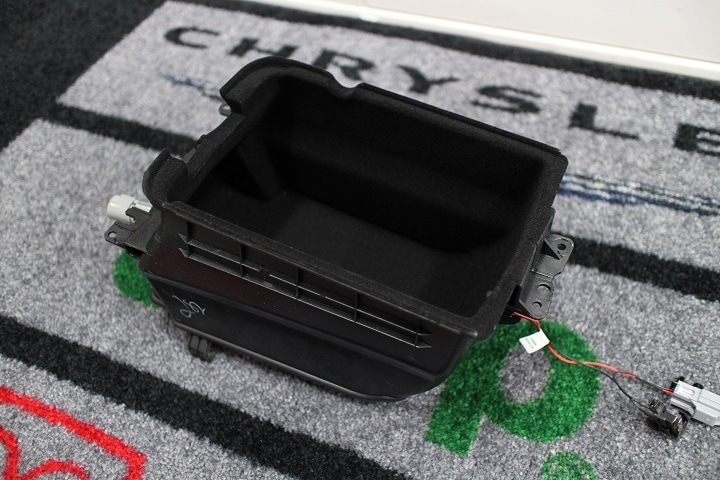 新品 GINORI蓋付きボックス プロフーミ ルキーノパラッツォチェンタウロ 京商 ラジオコントロール 電動 クローリングカー ミニッツ4×4