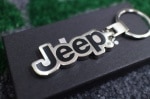 【オフィシャル　キーホルダー】 Jeep ロゴ　ブラック　|ジープ グッズ|ジープ　グッズ　その他