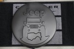 07ｙ−　ジープ　ラングラー　純正  スペアタイヤカバー　【Jeep & 車両　デザイン入り】