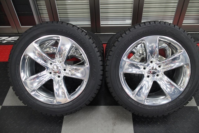 JEEP グランドチェロキー SRT8 20インチ ホイール 新古品 スタッドレス タイヤ 4本セット ジープ グラチョロ JEEP グランドチェロキー SRT8 20インチ ホイール 新古品 スタッドレス