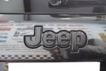 14ｙ−　グランドチェロキー　純正　リアゲート Jeep ロゴ　エンブレム　【マットブラック】