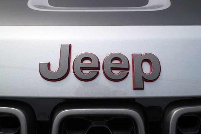 Jeep グランドチェロキー リアエンブレム