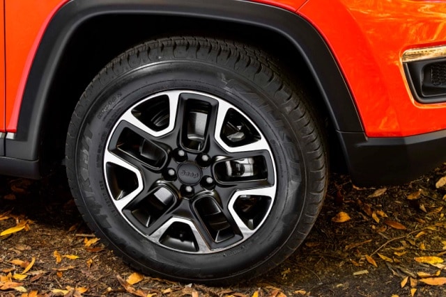 ジープコンパス 純正ホイールタイヤセット 4本