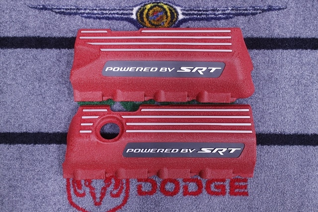 15y- ダッジ チャレンジャー 6.4L エンジン用 純正 エンジンカバー 左右セット 【POWERED BY SRT ロゴ】結晶塗装レッド仕上げ品|ダッジ・ジープ・クライスラ- アメ車の専門店 充実のカスタムとサポートをご提供します。パーツ通販可能です。自社輸入にて迅速にお ... 15y- ダッジ チャレンジャー 6.4L エンジン用 純正 エンジンカバー 左右セット 【POWERED BY SRT ロゴ】結晶塗装レッド仕上げ品|ダッジ・ジープ・クライスラ- アメ車の専門店 充実のカスタムとサポートをご提供します。パーツ通販可能です。自社輸入にて迅速にお ...