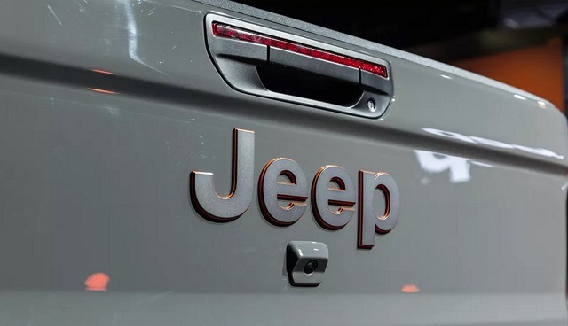 グラディエーター 純正 Jeep テールゲート エンブレム 【ブロンズ 