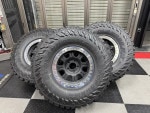 �ڴ����07���ݡ������ס���󥰥顼��RACE LINE��RT231 Monster Beadlock17������ۥ��������YOKOHAMA 37�������5�ܥ��å�