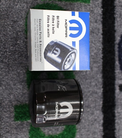 ジープ JLラングラー純正フロントリアワイパーセットと3.6L用オイルフィルター ck-parts_jp0033