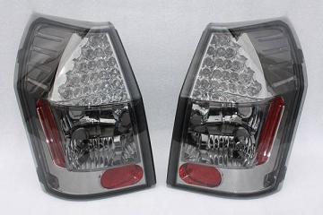 05－08y ダッジ マグナム LEDテールランプ 【ブラック＆スモーク