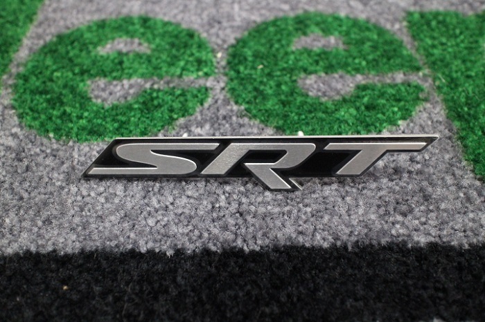 srt 取り付けボルト ステー付き 社外 エンブレム ダッジ ジープ クライスラ アメ車の専門店 充実のカスタムとサポートをご提供します パーツ通販可能です 自社輸入にて迅速にお取り寄せ可能です 新車 中古車 もお任せ下さい お問い合わせお待ちしております srt 取り付けボルト ステー付き 社外 エンブレム ダッジ ジープ クライスラ アメ車の専門店 充実のカスタムとサポートをご提供します パーツ通販可能です 自社輸入にて迅速にお取り寄せ可能です 新車 中古車 もお任せ下さい お問い合わせお待ちしております
