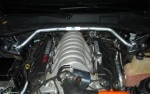05−10ｙ　クライスラー　300/300C　MOPARパフォーマンス　3.5＆5.7＆6.1Ｌ用　ストラットタワーバー|05-10y パフォーマンス|クライスラー　300・300C