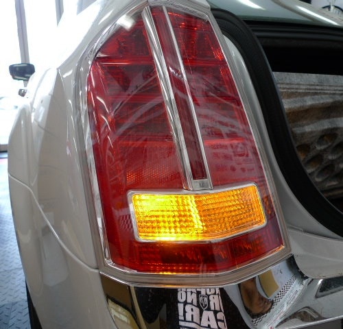 11－14y クライスラー 300 ディーラー車用 LED リア ウインカー