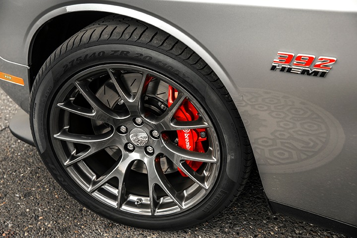 2015����DODGE CHALLENGER ���å��������󥸥㡼����6/V8���ƥ��졼�ɡ�͢����ǽ�����ּ��ա�