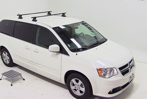 11ｙ クライスラー タウン カントリー ルーフレール無し車用 ベースキャリア フット クロスバー セット Thule製 要選択 ダッジ ジープ クライスラ アメ車の専門店 充実のカスタムとサポートをご提供します パーツ通販可能です 自社輸入にて迅速にお