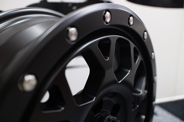 06y－ ジープ コマンダー ホイール ディーラー車/車検対応 【XJ04/18