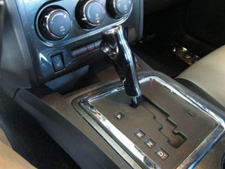 08－10y ダッジ チャージャー ガングリップシフトノブ 【MOPARロゴ