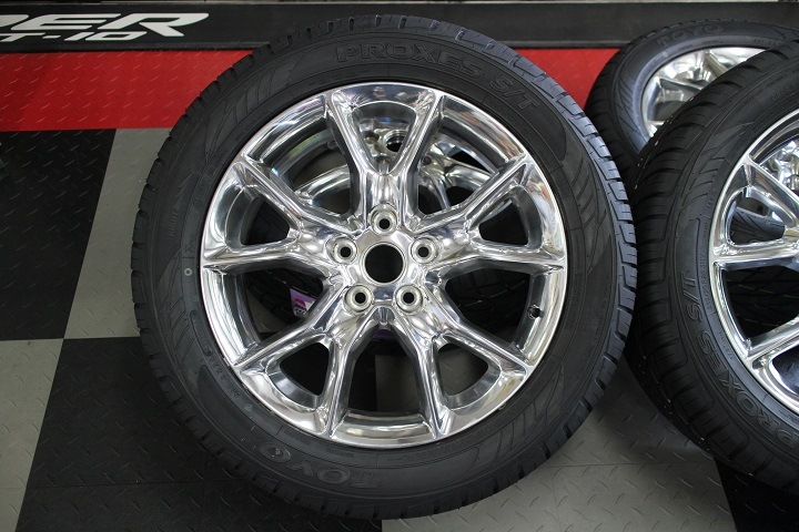 限定１セット特価 11ｙ ジープ グランドチェロキー インチ 新品 Toyo タイヤ 新古車外し サミット 純正 ホイール ４本セット ポリッシュ 要選択 ダッジ ジープ クライスラ アメ車の専門店 充実のカスタムとサポートをご提供します パーツ通販可能です