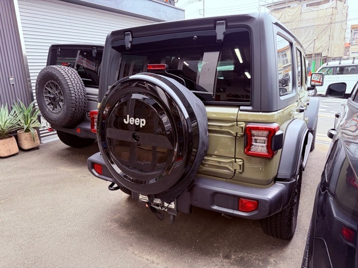 �ڥ˥塼��ǥ�����/�߸�ͭ��18���ݡ������ס���󥰥顼������  ���ڥ������䡡�ϡ��ɥ��С����ڥ������֥�å���Jeep����֥���դ���