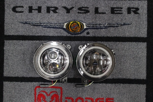 18ｙ ジープ ラングラー Led プロジェクターヘッドライト 左右セット デイランプ機能付き ダッジ ジープ クライスラ アメ車の専門店 充実のカスタムとサポートをご提供します パーツ通販可能です 自社輸入にて迅速にお取り寄せ可能です 新車 中古車もお任せ