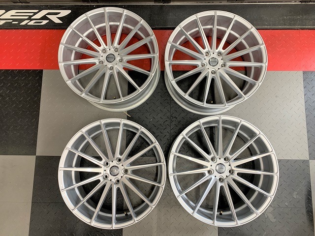 限定１セット特価 11y ジープ グランドチェロキー Srt8用 新古22インチ ホイール 4本セット シルバー マシーンド ダッジ ジープ クライスラ アメ車の専門店 充実のカスタムとサポートをご提供します パーツ通販可能です 自社輸入にて迅速にお取り寄せ可能