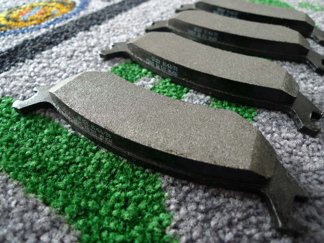 05��10�������饤���顼��300/300C���������ꥢ���֥졼���ѥå�