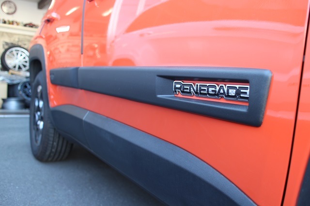 21年激安 レネゲード 純正 Bu14 Bu24 サイドモール ダークグレー パーツ Jeep純正部品 サイドガーニッシュ サイドパネルワンポイント エアロパーツ オプション アクセサリー 用品 Fucoa Cl