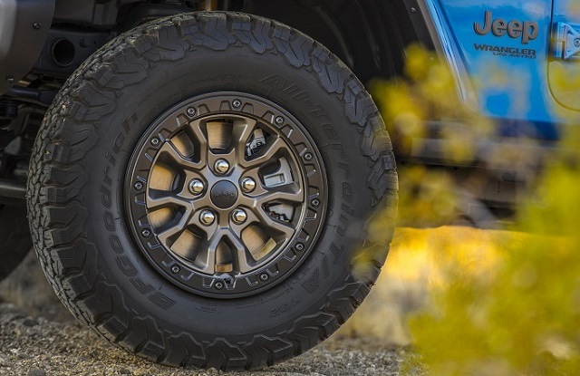 18y－ ジープ ラングラー 392 RUBICON 純正 ビートロック 17インチ