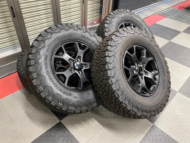 MOPAR純正ホイール & BFGoodrich All-Terrain 限定1セット特価】07y－ ジープ ラングラー 中古 MOPAR 17インチ