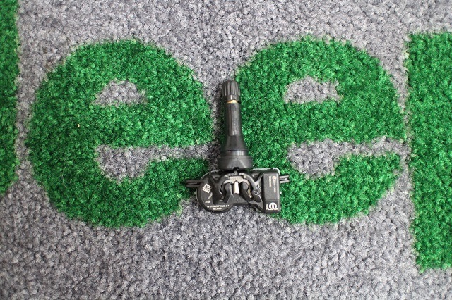 22y�ݡ������ס���󥰥顼/����ǥ��������������������� ���ϥ�ɥ롡�ǥ����顼���ѡ�TPMS/������ץ�å��㡼����˥������󥵡�����1��ñ��