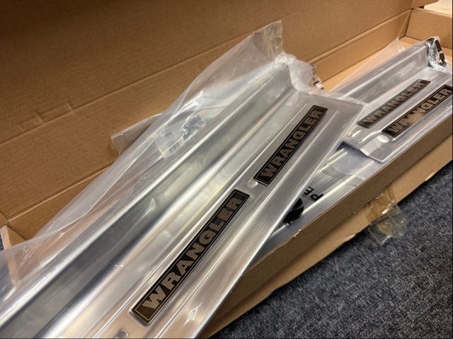 �ں߸������ò��������åȡ�18���ݡ������ס���󥰥顼�����ƥ�쥹�����磻�ɥ����ס��ɥ�����ץ졼��  4�ɥ��ѡ��ڥ֥�å� WRANGLER������