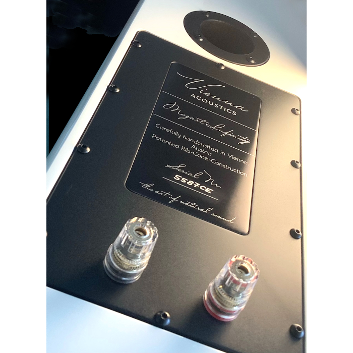 Vienna Acoustics  Mozart Infinity �ڥ� �����ƥ��֥��ԡ����� MOZART INF ROW