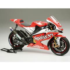 タミヤ【プラモデル】1／12 オートバイシリーズ No.100 ヤマハ YZR-M1