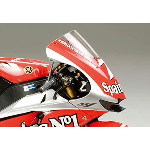 タミヤ【プラモデル】1／12 オートバイシリーズ No.100 ヤマハ YZR-M1