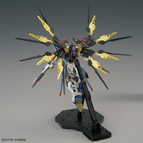 BANDAI SPIRITS【ガンプラ】MGEX 1／100 ストライクフリーダム