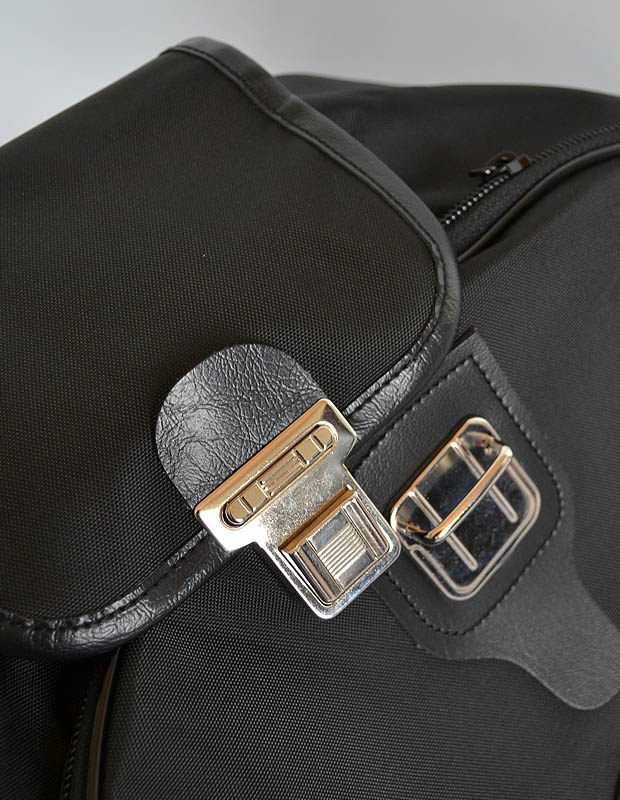 �ɶ��ޡ���ǯ�ѡ��ܥ��ȥ󡡥��å������ե��å����ʥ����󥫥顼