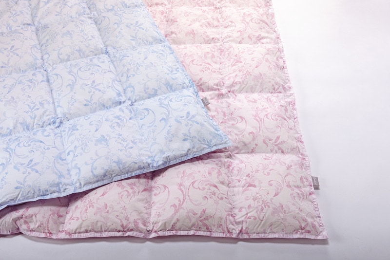 西川 クオリアル 羽毛掛け布団 肌掛け布団 シングルロング 150×210cm 0.3kg KE09205035