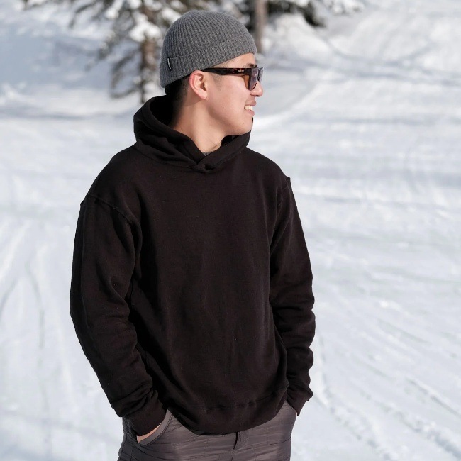 �����ƥ��� Yetina LIGHT HOODIE Revised