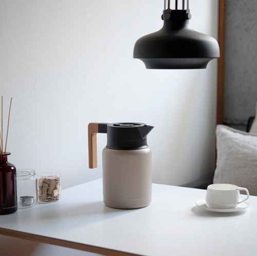 С RIVERS ⥸㥰 1200