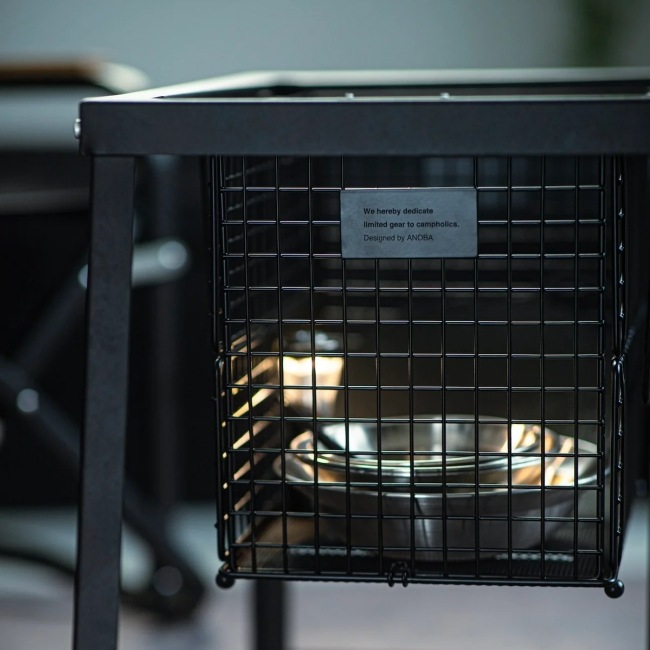 ���Υ� ANOBA �ե�����ǥ��󥰥磻�䡼�Х����å� M