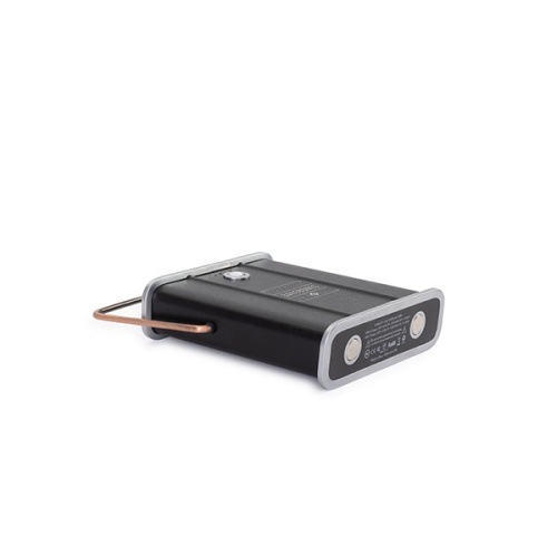 �٥��ܡ��󥺥�ӥ� Barebones Living �ѥ�Х� 10000mAh �֥�å�