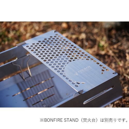 �ե���ܥå� FOLBOT �ϥ˥���ץ졼�� HONEYCOMB PLATE
