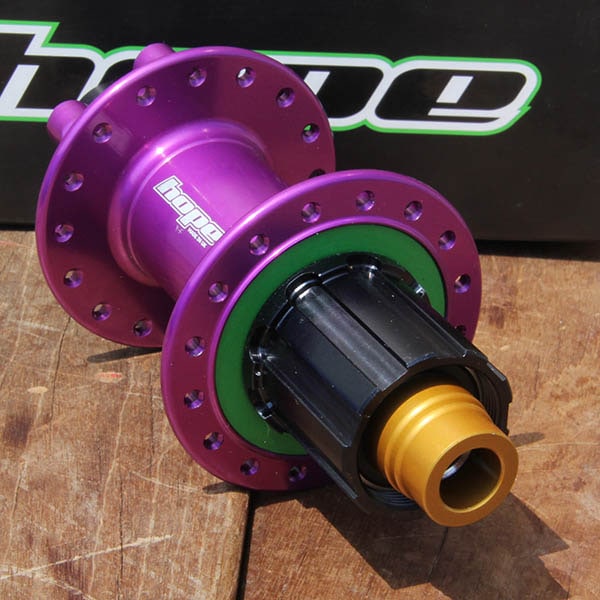 HOPE pro4ハブ　マレットホイールセット　ブースト　RACEFACEリム HOPE - Pro4 BOOST [32H][カセット:HOPE] | すべての商品 | GOLDRUSH AJITO