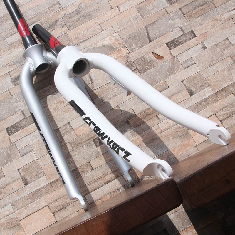 トライアル　26インチ　Vブレーキ台座　フロントフォーク トライアル 26インチ Vブレーキ台座 フロントフォーク トライアル