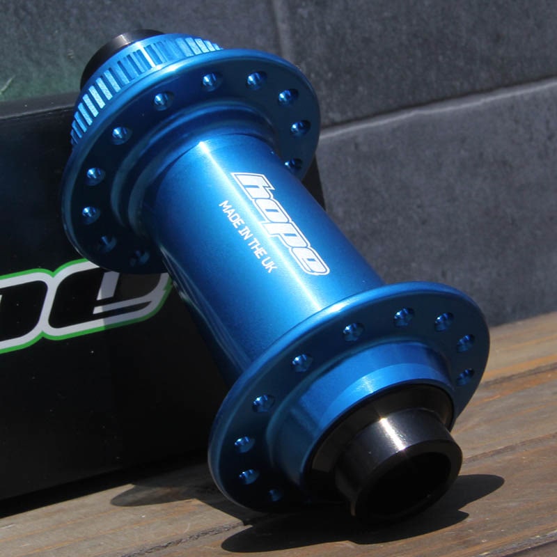 DT Swiss Moyeu Arrière - 350 - Road | Straightpull | Centerlock - 12x142mm - XDR