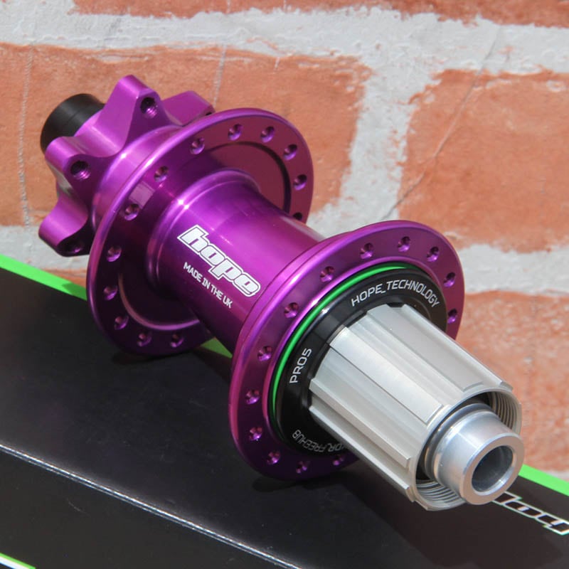 HOPE PRO4 リアハブ　157mm Hope Pro 4 12x157 Super Boost 32H Rear Hub
