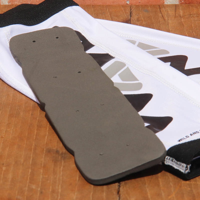 CREWKERZ - ���󥬡��ɡ�WAW