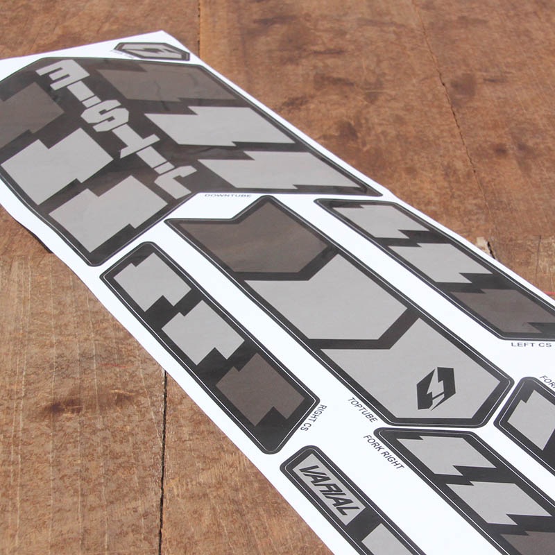 JITSIE - �ե졼�ॹ�ƥå��� VARIAL