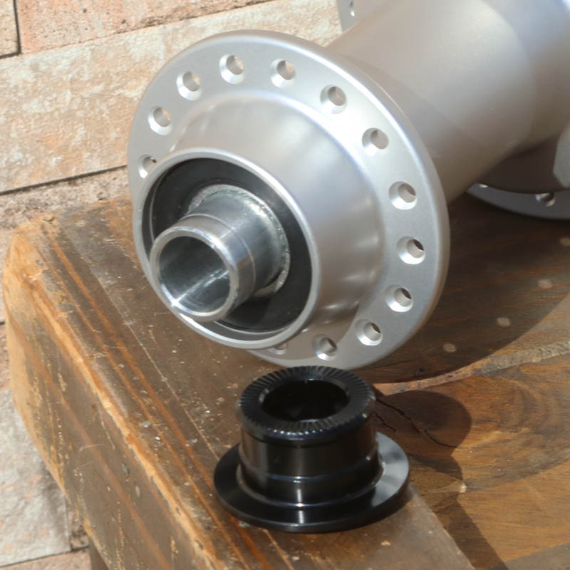 CREWKERZ - WAW Ultimate �ե꡼�ϥ� [�Υ�ǥ�����]