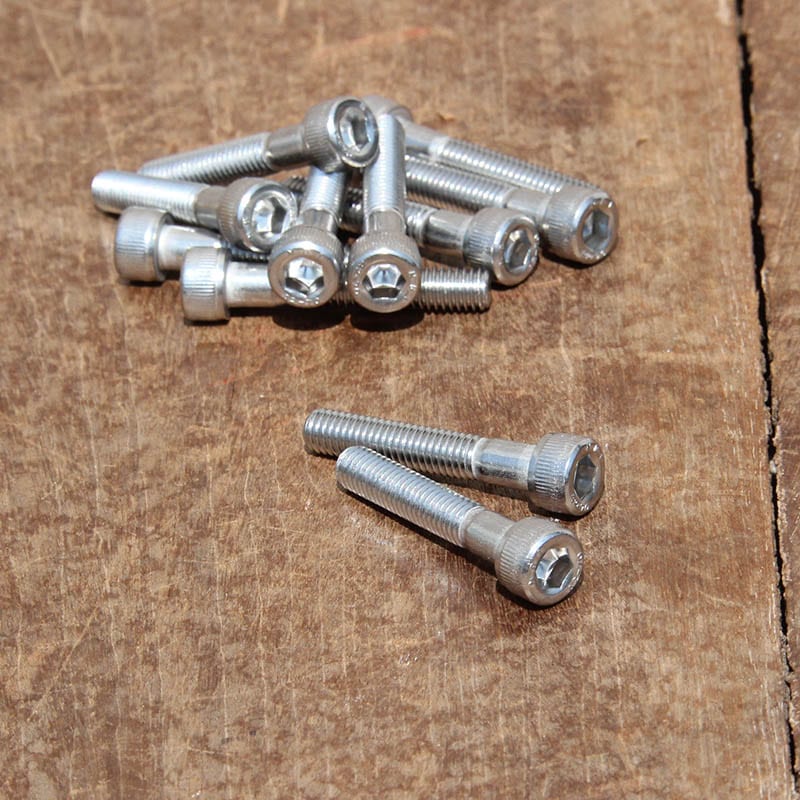 �ܥ�� M6 [���ƥ�쥹]