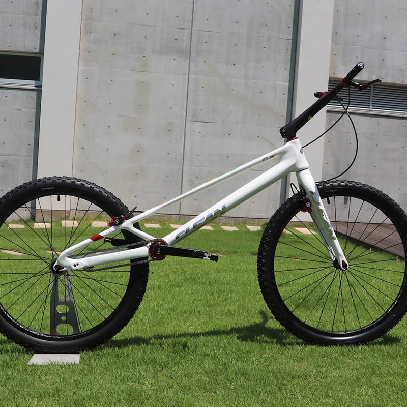 [25% OFF!] CLEAN - K1 26in [White Edition]